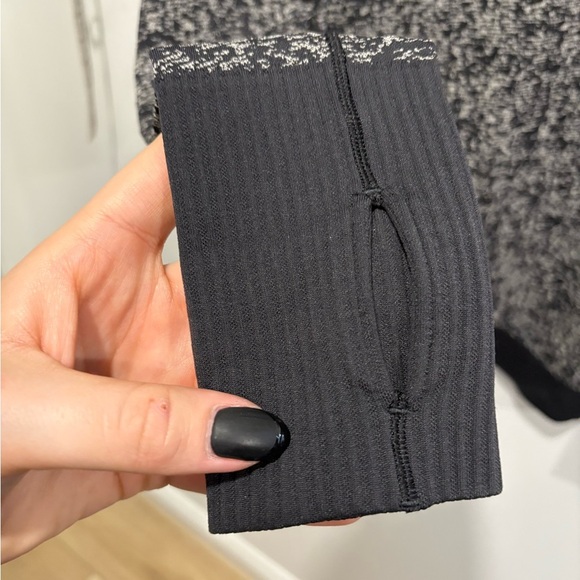 Lululemon Rest Less Pullover- size 8 - Picture 3 of 9